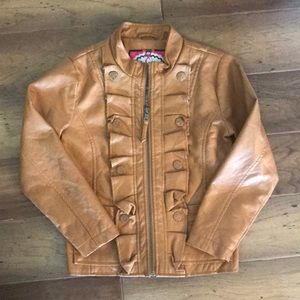 Super cute girls tan faux leather jacket❣️